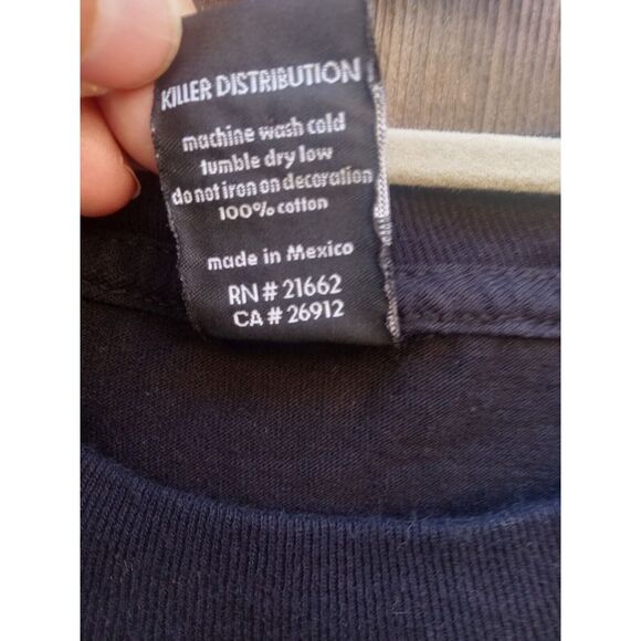 FAMOUS Y2k‎ VINTAGE MENS CLASSIC FAMILIA BLACK T-SHIRT XL - Picture 5 of 6